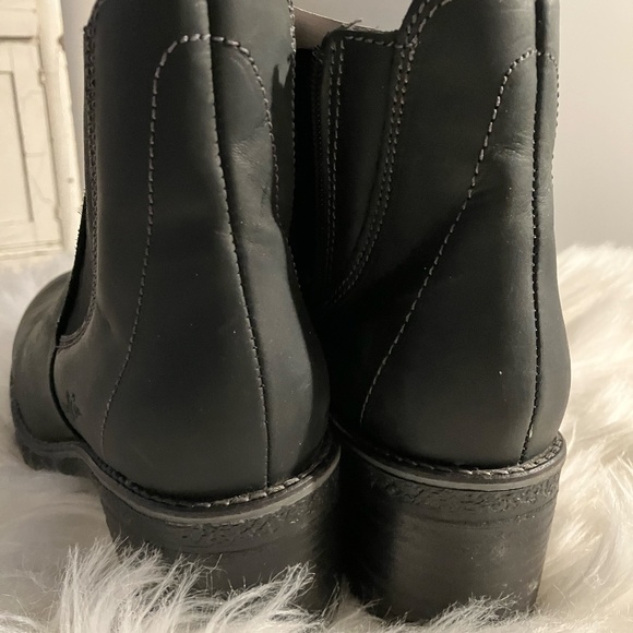 Bos. & Co. Mass Waterproof Leather Boot Women's - Picture 4 of 8